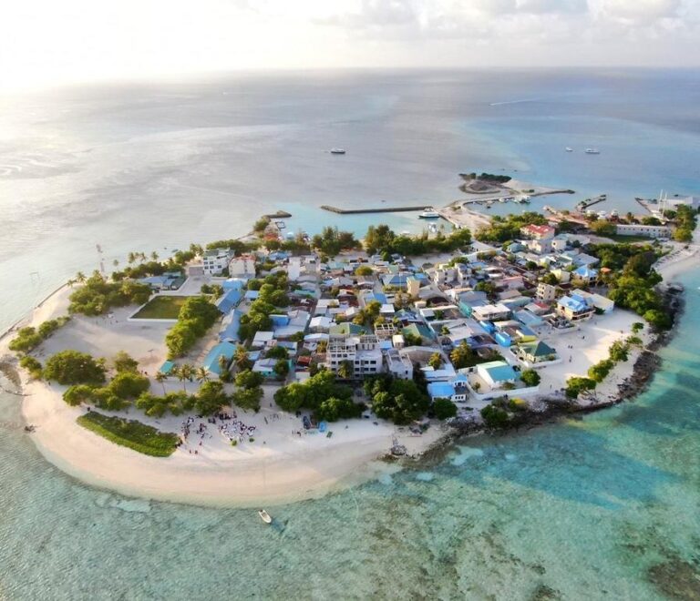 What are the Maldives Covid entry requirements?